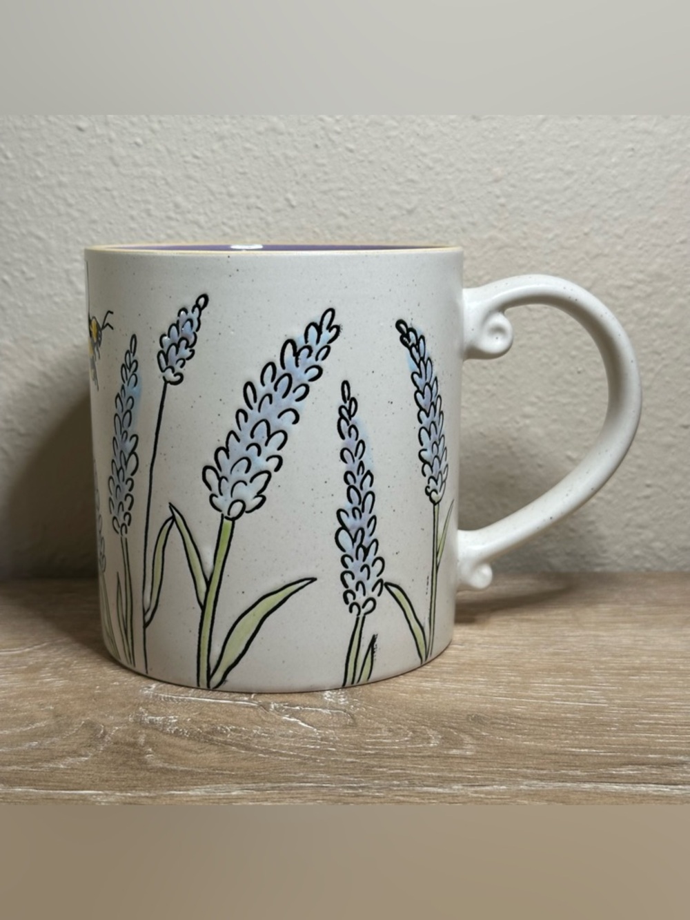 Spectrum Design Lavander Bee FLOWERS 21 OZ Cups mugs Purple Interior